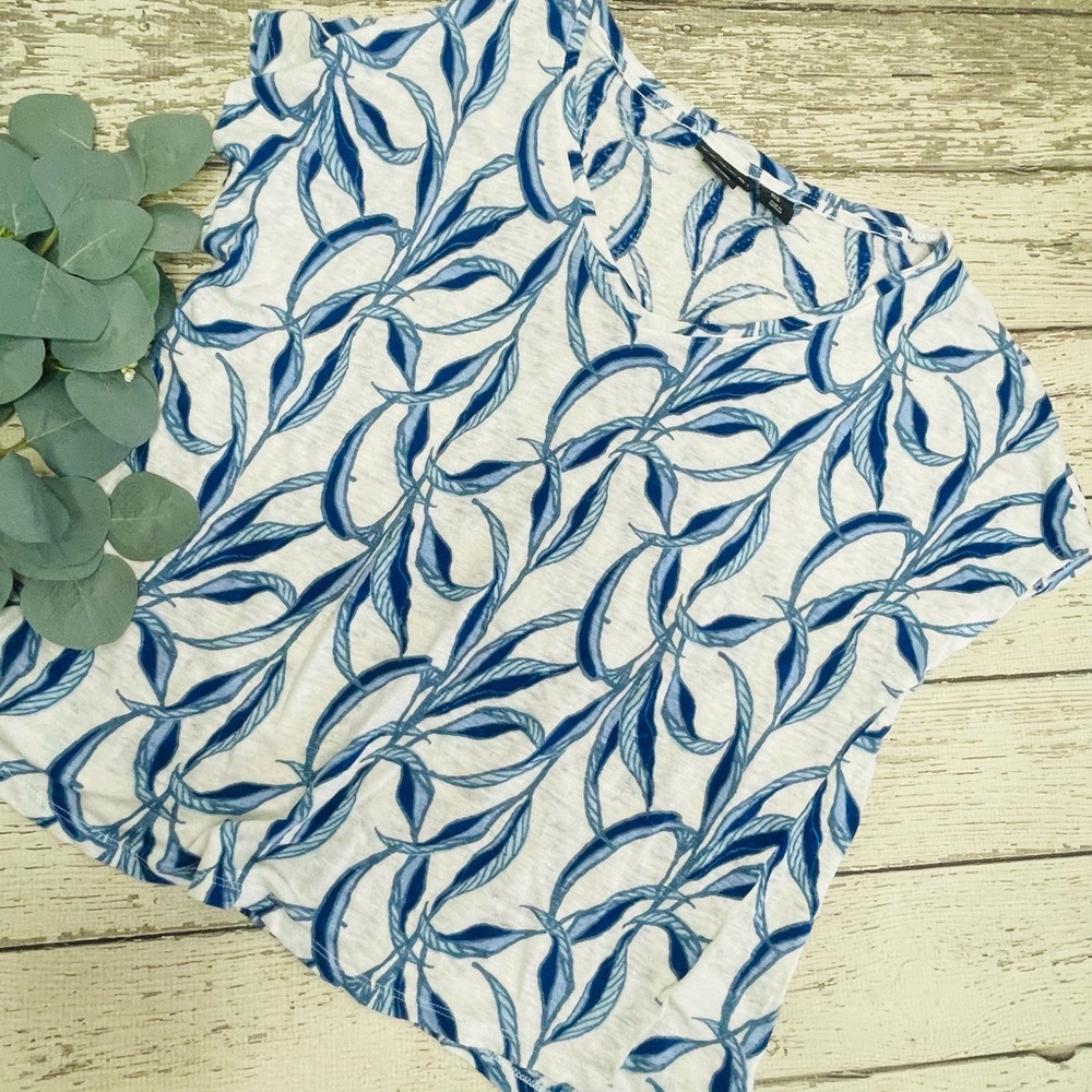 Tahari Floral 100% Linen Short Sleeve Top